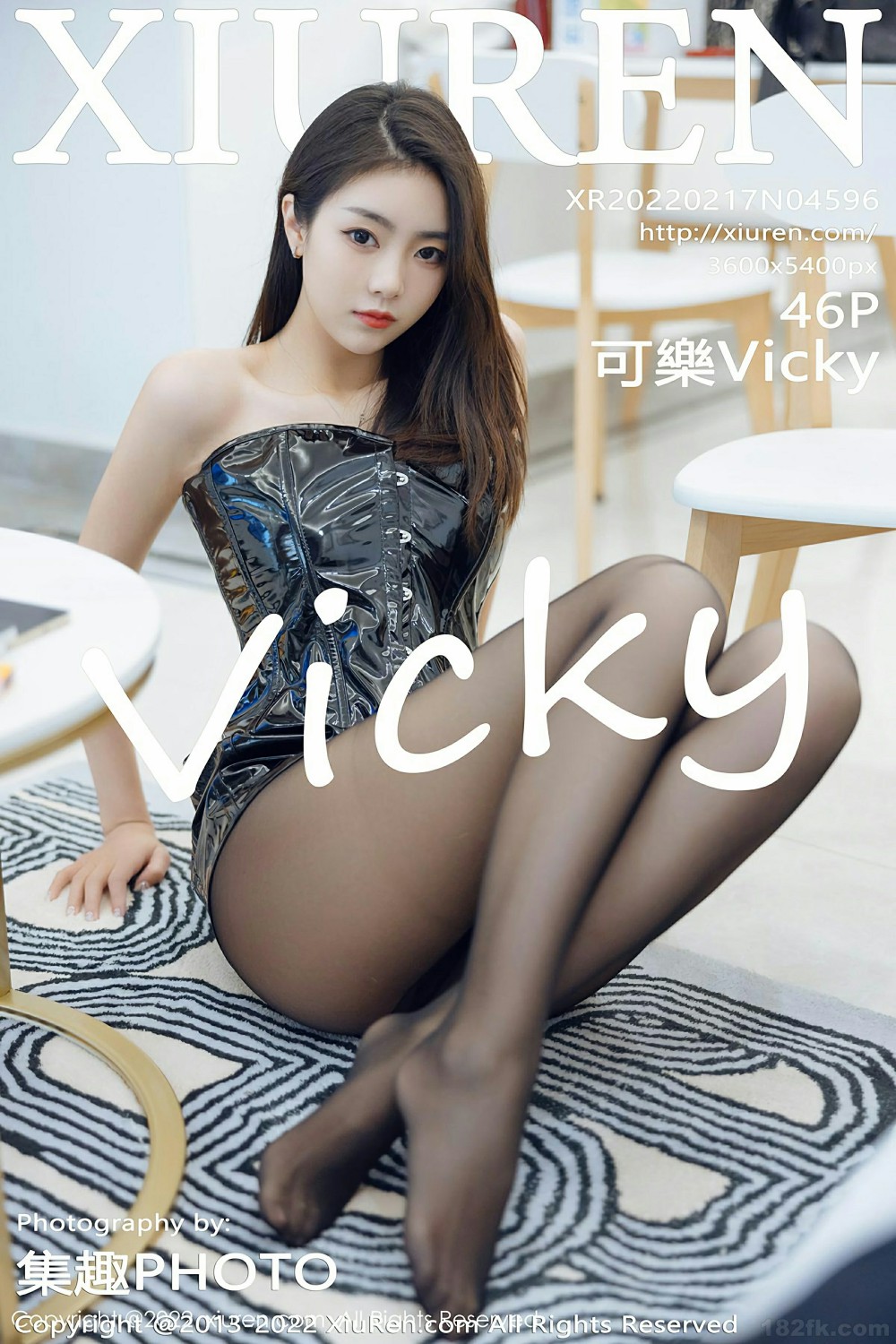 [XiuRen秀人网] 2022.02.17 No.4596 可樂Vicky 性感连衣裙